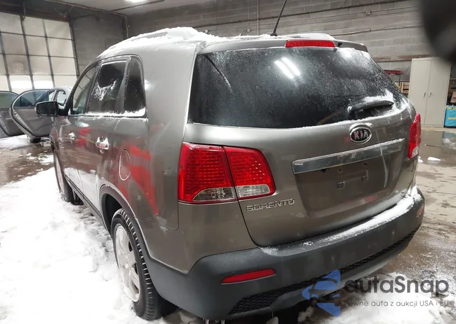 5XYKT4A12BG041032: 44300804