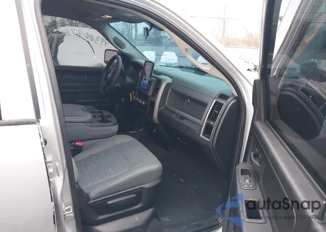 1C6RR7FG7KS533780: 44300876