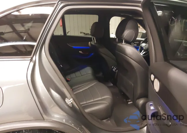 W1N0G8EB7MV290176: 44300892