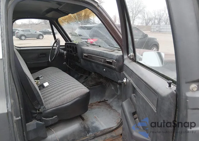 1GCDC14H3GJ101892: 44300895