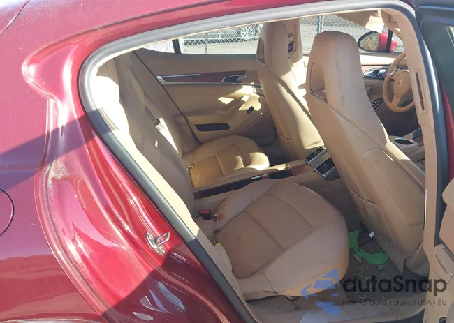 WP0AA2A74BL010928: 44300913