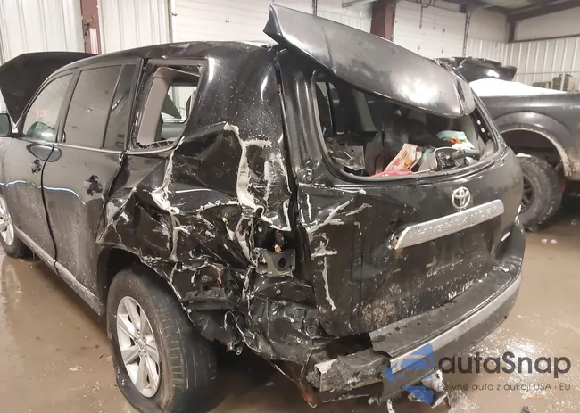 5TDBK3EH6CS100057: 44300951