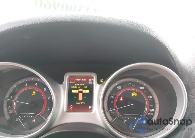 3C4PDCBG2HT531990: 44300960