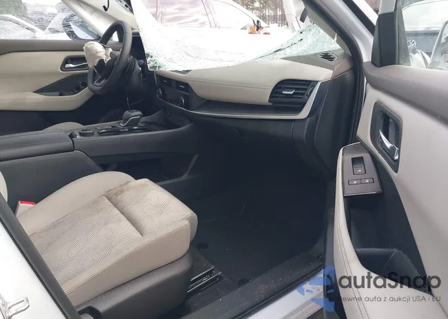 JN8BT3BB1SW170940: 44302064