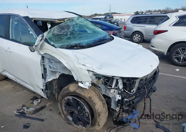 JN8BT3BB1SW170940: 44302064