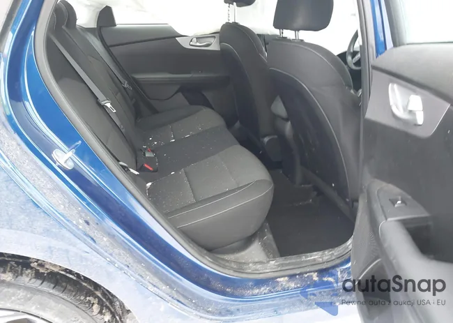 3KPF24AD0RE700215: 44302108