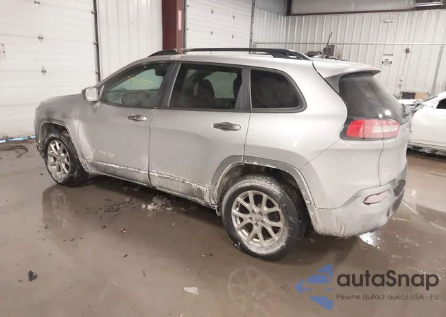 1C4PJMAB6HW602557: 44302120