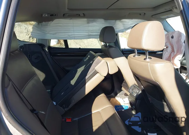 5UXWX9C5XD0D02355: 44302210