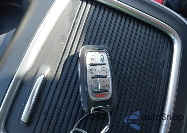 2C4RC1BG5PR520435: 44302220