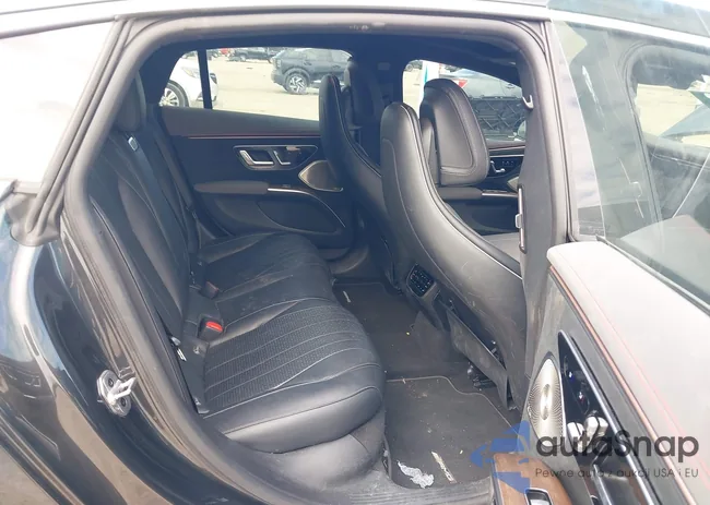 W1KCG4EB3PA033093: 44302331