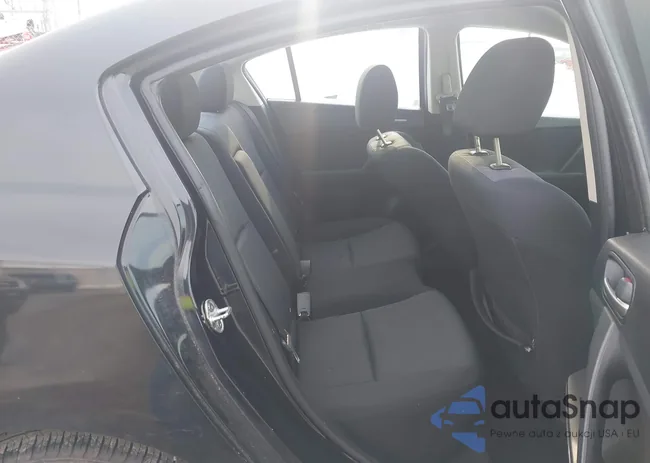 JM1BL1SG5A1133106: 44302344