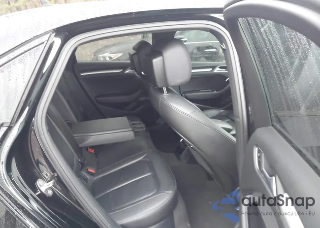 WAUA7GFF1G1010901: 44302352