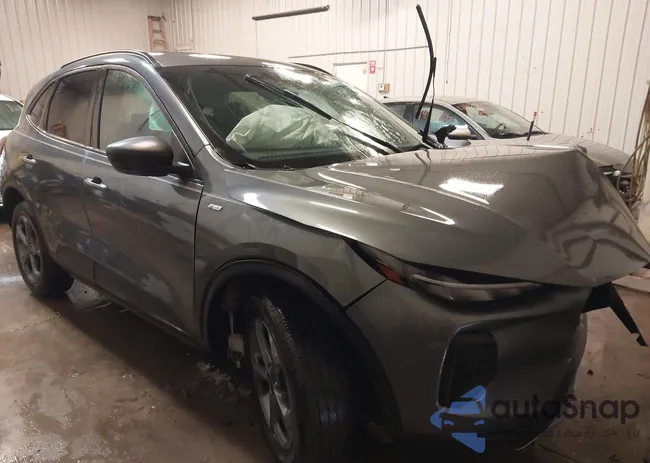 1FMCU9MN8SUA03909: 44302364