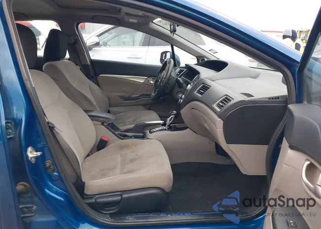 2HGFB2F88DH538025: 44302369