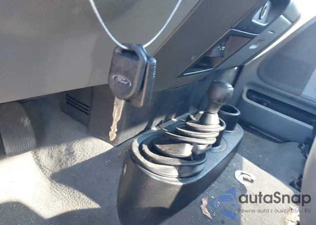 1FTRF04W64KA09073: 44302406