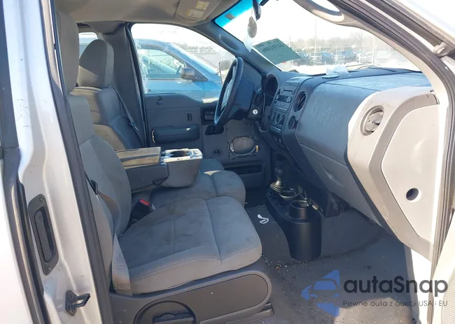 1FTRF04W64KA09073: 44302406