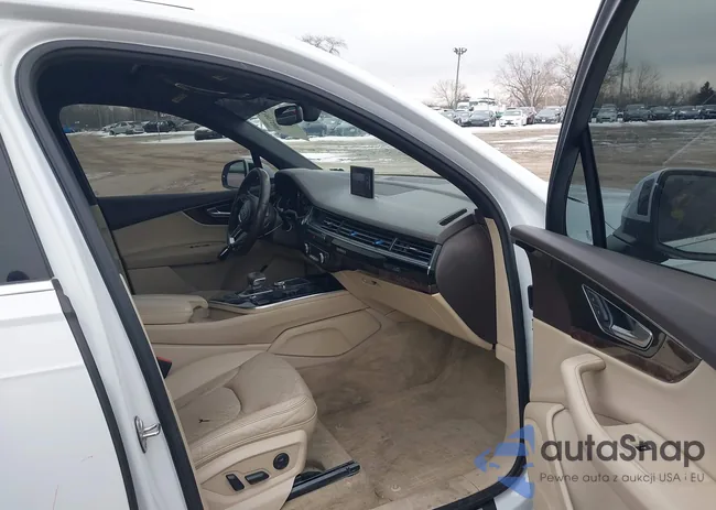 WA1LAAF77HD014142: 44302480