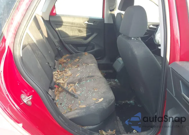 3VWC57BU6KM028230: 44302487