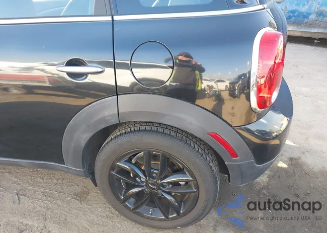 WMWZB3C51GWR47773: 44302525