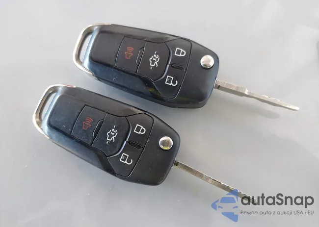 3FA6P0H71GR190012: 44302607