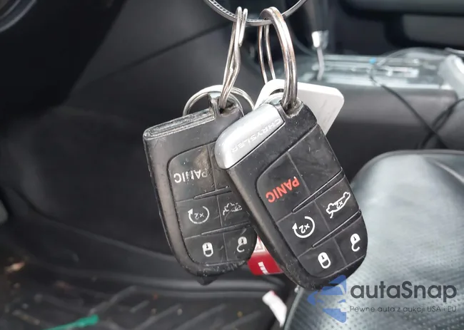 2C3CK6CTXBH524095: 44302608