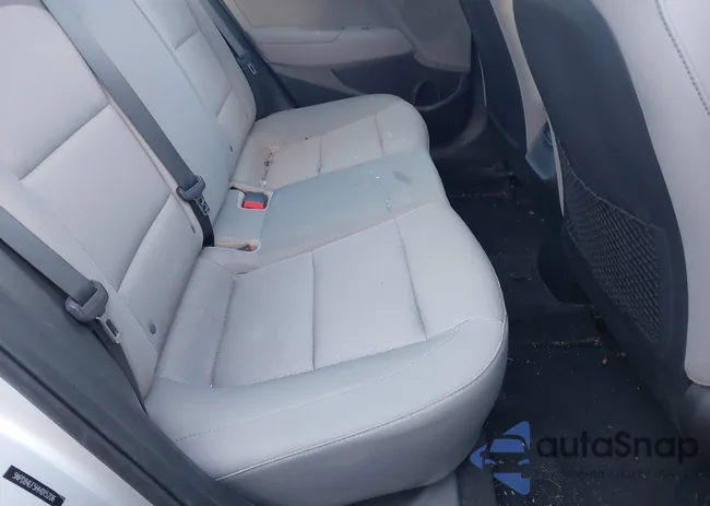 5NPD84LF5HH015206: 44301628