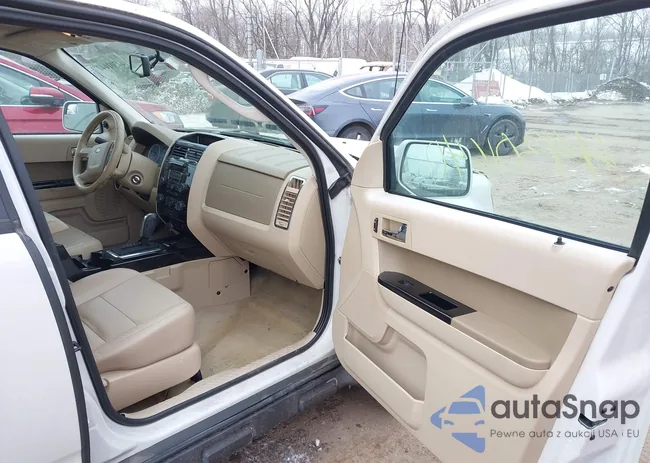 1FMCU0E74BKA63371: 44301640