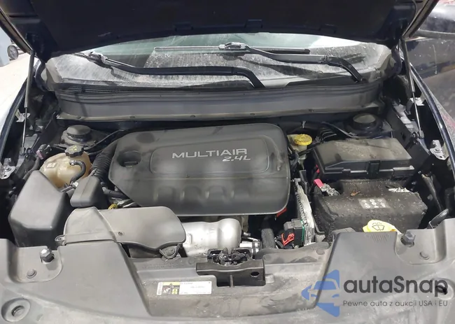 1C4PJLCB8GW324573: 44301641