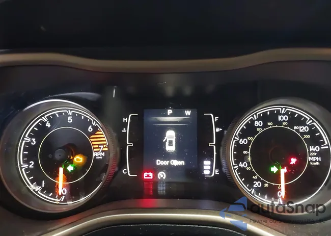 1C4PJLCB8GW324573: 44301641