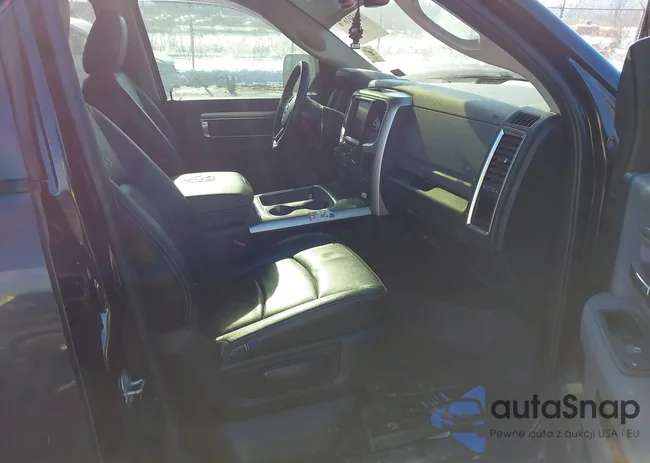 1C6RR7LT8JS246867: 44301676