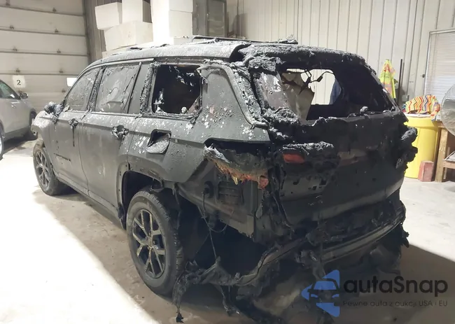 1C4RJKBG6P8876366: 44301726