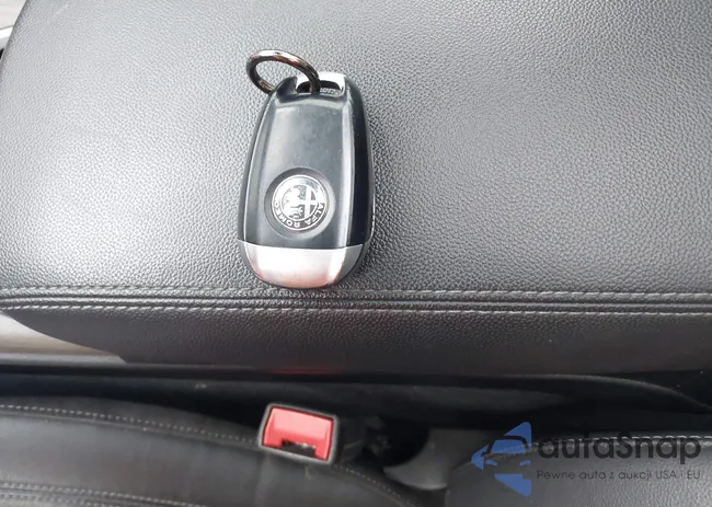 ZASPAKBN4M7D18739: 44301804