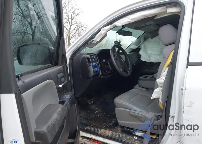 1GC2KUEG9HZ174558: 44301817