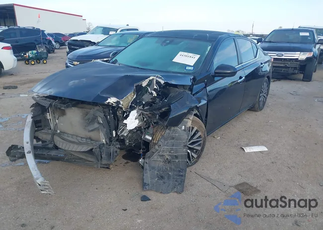 1N4BL4DV6PN306152: 44301841