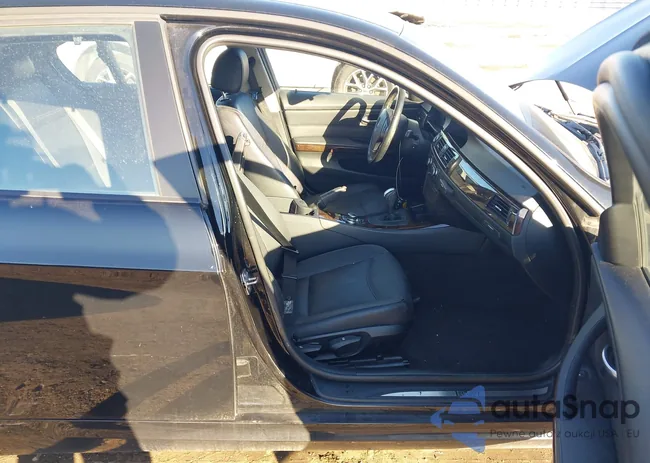 WBAPK7C51BA818341: 44301915