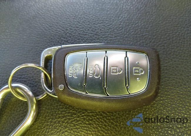 KMHC65LC5KU156704: 44303064