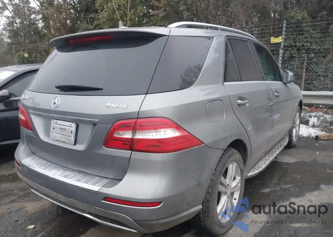 4JGDA5HB9DA174808: 44303120