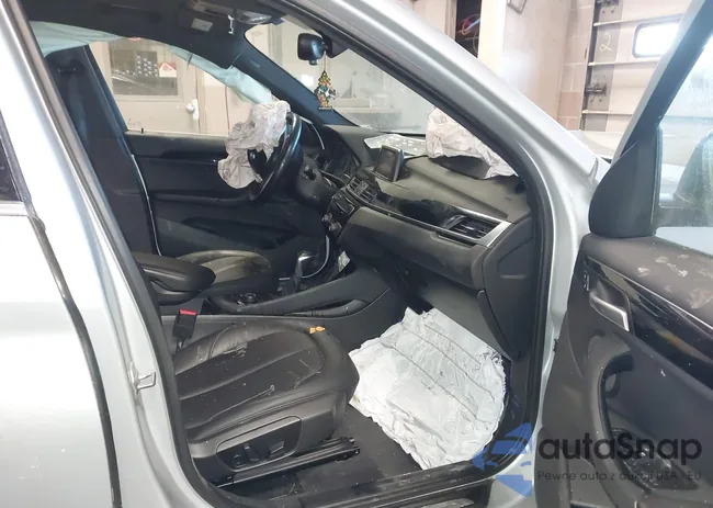 WBXHT3C3XH5F80573: 44303244