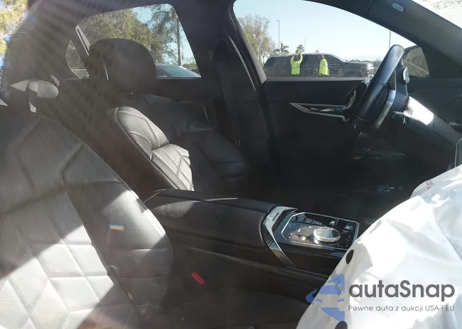 WBA33EH01RCP90875: 44303256