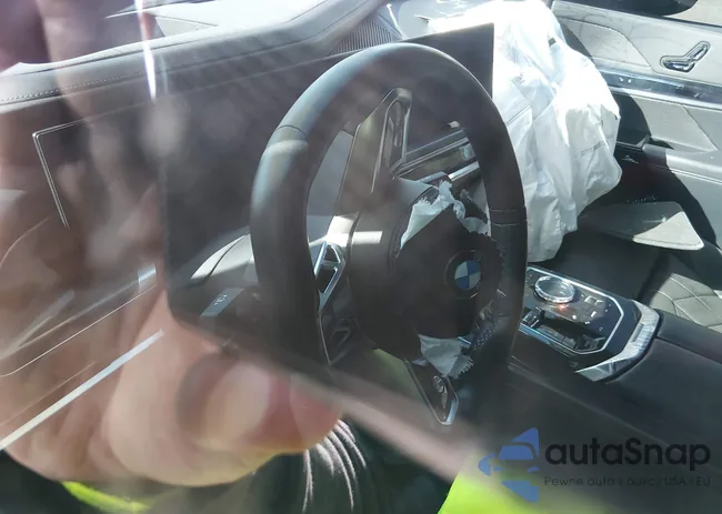 WBA33EH01RCP90875: 44303256