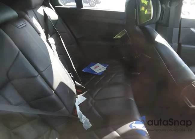 WBA33EH01RCP90875: 44303256