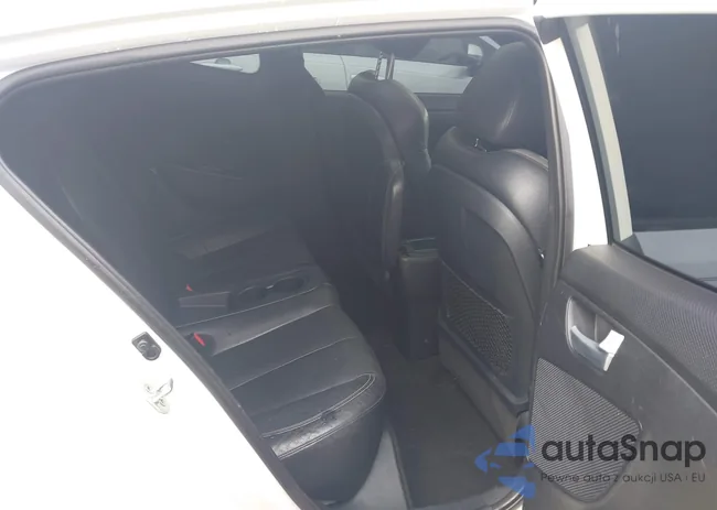 KMHTC6AEXGU286763: 44303288