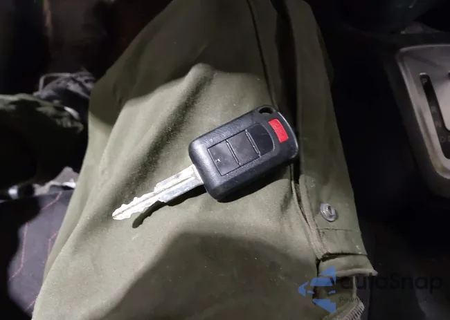 ML32AUHJ5NH008567: 44303304