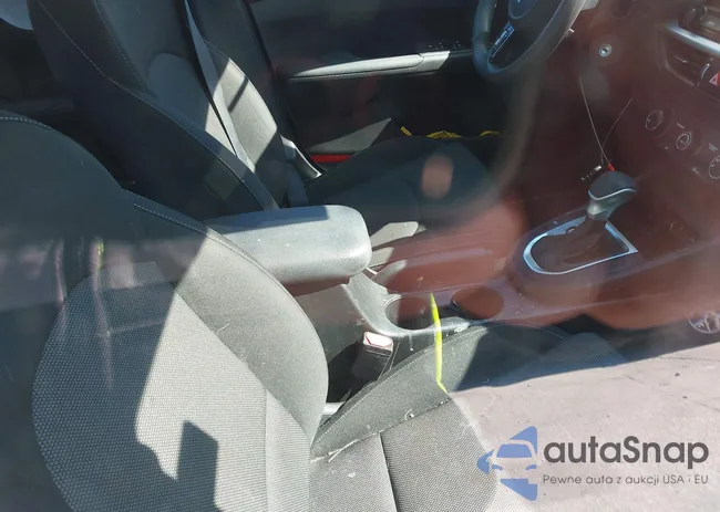 3KPF24AD0PE660960: 44303309