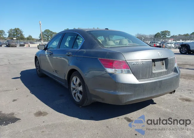 1HGCP26818A106983: 44303323