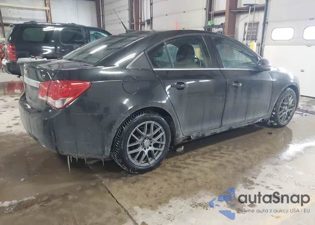 1G1PC5SB2D7259726: 44303373