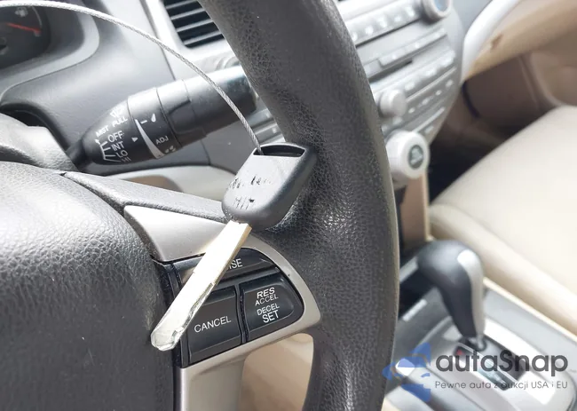 1HGCP2F37CA116625: 44303422