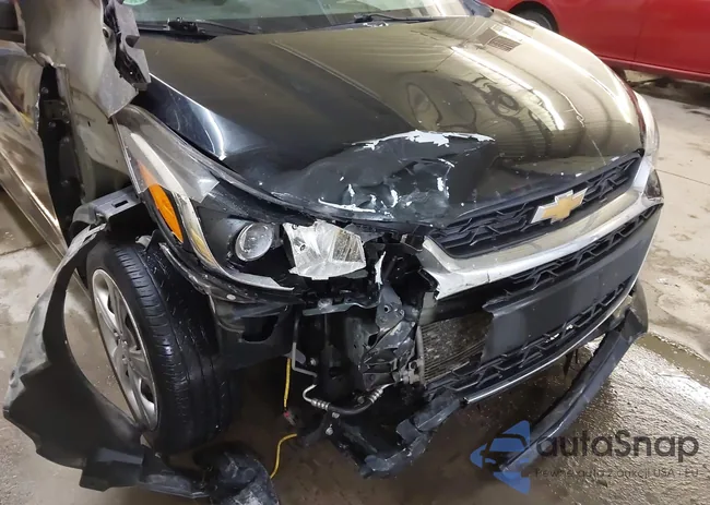 KL8CB6SA8MC731076: 44303487