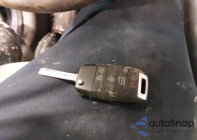 KNDPBCAC9G7877140: 44303564