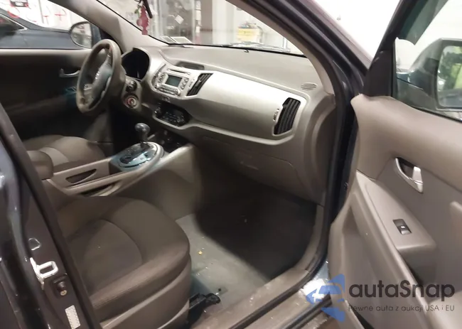 KNDPBCAC9G7877140: 44303564